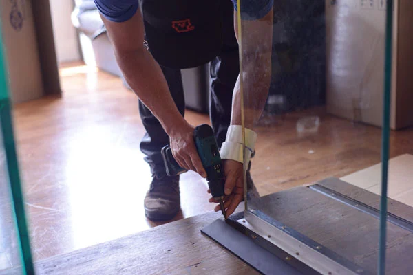 Desmontagem e Montagem de Móveis